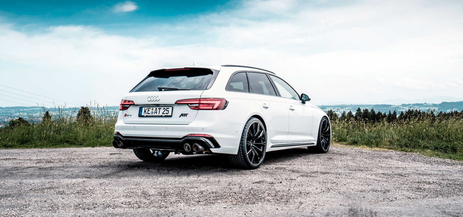 RS4(8W00)